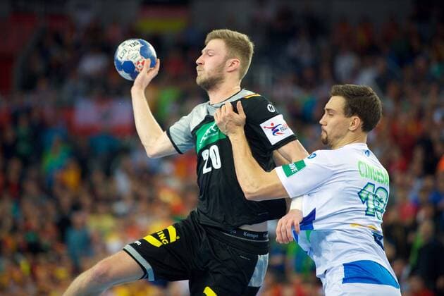 Handball Zagreb 15 01 2018 Championship men s men euro Championships preliminary round Slovenia SLO Germany GER Philipp Weber Germany no. 20 Darko Cingesar Slovenia no. 13
