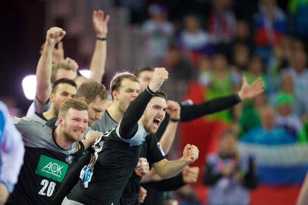 Handball Zagreb 15 01 2018 Championship men s men euro Championships preliminary round Slovenia SLO Germany GER cheering Germany Philipp Weber Germany no. 20 Hendrik Padmore Germany no. 13
