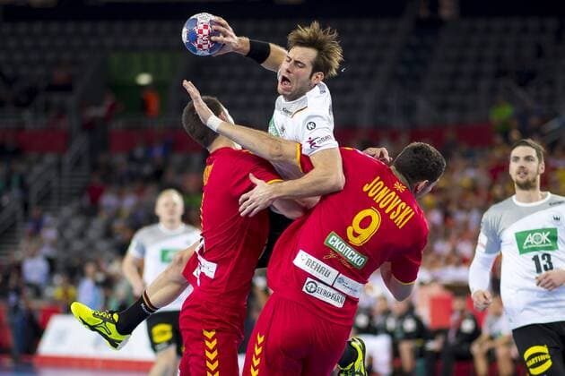 Uwe of Gali No. 3 Germany in the counterattack against Filip Valley ski Nr 11 Macedonia and ACE Jaberi nr 9 gales of Macedonia throws in the back the referee decide on striker foul Macedonia Germany preliminary handball EHF euro 2018 17 01 18 Zagreb Zagreb Croatia Arena Copyright: xAgentur54Gradx xFelixxKoenigx