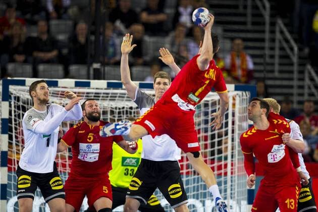 Finn Lemke No.6 Germany represents a block against Kiril Lazarov Nr 7 Macedonia Macedonia Germany preliminary handball EHF euro 2018 17 01 18 Zagreb Croatia Zagreb arena Copyright: xAgentur54Gradx xFelixxKoenigx