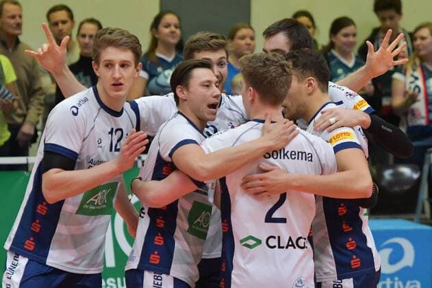 GER VBL SVG Lüneburg vs Bergische volleys Solingen 17 01 2018 Lüneburg GER VBL SVG Lüneburg vs Bergische volleys Solingen in the image the Lüneburg team cheers nordphoto xWitke nph00002