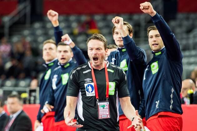 180118 Norway s national coach Christian Berge exults in the handball match between Serbia and Norway during Handball CHAMPIONSHIPS on 18 January 2018 2018 in Zagreb  Copyright: LUDVIGxTHUNMAN BB180118LT073