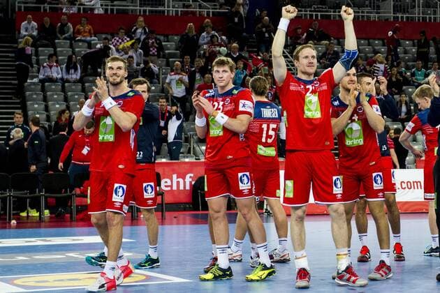 180118 Norway s players rejoice after the victory in Serbia during a handball match between and Norway during Handball CHAMPIONSHIPS on 18 January 2018 2018 in Zagreb  Copyright: LUDVIGxTHUNMAN BB180118LT162