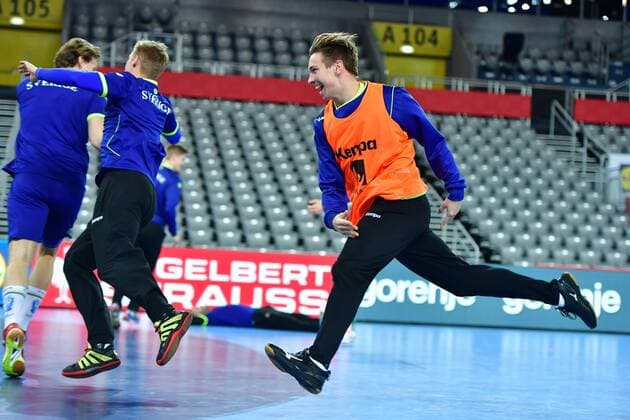 180119 Sweden s Jerry Tollbring during a training session with Sweden s national team handball Handball CHAMPIONSHIPS on 19 January 2018 2018 in Zagreb  Copyright: LUDVIGxTHUNMAN BB180119LT062
