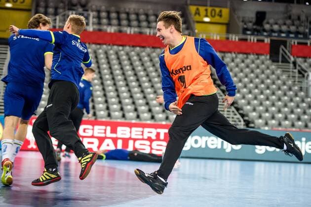 180119 Sweden s Jerry Tollbring during a training session with Sweden s national team handball Handball CHAMPIONSHIPS on 19 January 2018 2018 in Zagreb  Copyright: LUDVIGxTHUNMAN BB180119LT069