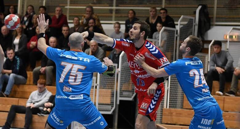 19 01 2018 handball season 2017 2018 test game friendly match HC Erlangen HCE talent Plzen Pilsen Jakub Sira 75 talent MAT Plzen Pilsen Michael of Haaß Haass 13 HC Erlangen HCE David Poloz 24 talent MAT Plzen Pilsen