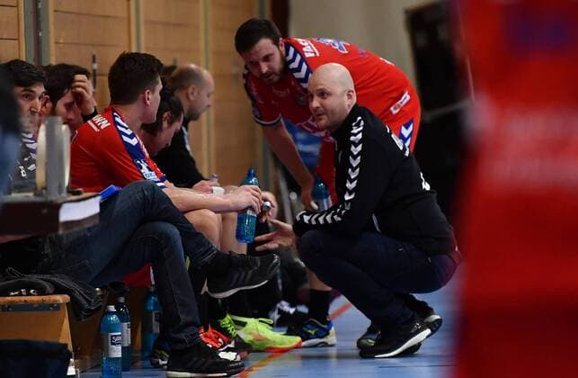 19 01 2018 handball season 2017 2018 test game friendly match HC Erlangen HCE talent Plzen Pilsen Adalsteinn Eyjólfsson trainer HC Erlangen HCE speaks to team team