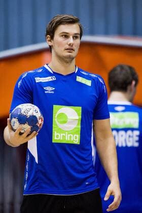 180119 Magnus R ¿d during a workout with the Norwegian national handball team in the handball EUROPEAN CHAMPIONSHIP on 19 January 2018 2018 in Zagreb  Copyright: LUDVIGxTHUNMAN BB180119LT166