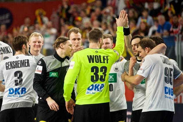 Handball Varazdin 19 01 2018 Championship men s men euro Championships second round Germany Czech Republic CZE GER cheering Germany Uwe Gensheimer Germany no. 03 Julius Kühn Germany no. 35 Kühn Kuhn Andreas Wolff Germany TW No. 33 Philipp Weber Germany no. 20 Patrick Groetzki Germany no. 24 Paul Daranda Germany no. 95