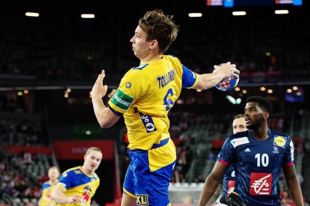 180120 Sweden s Jerry Tollbring slide in handball game between Sweden and France in Handball CHAMPIONSHIP January 20, 2018 2018 in Zagreb  Copyright: LUDVIGxTHUNMAN BB180120LT013