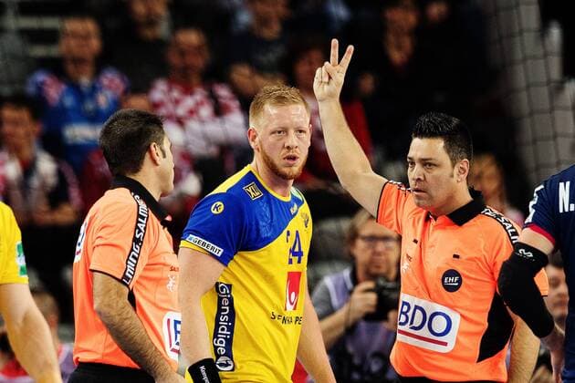 180120 Sweden s Jim gottfridsson father 2 minutes penalty for handball match between Sweden and France in Handball CHAMPIONSHIP January 20, 2018 2018 in Zagreb  Copyright: LUDVIGxTHUNMAN BB180120LT022