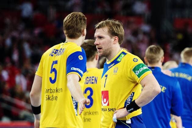 180120 Sweden s Max Is moping around after the loss in the handball match between Sweden and France in Handball CHAMPIONSHIP January 20, 2018 2018 in Zagreb  Copyright: LUDVIGxTHUNMAN BB180120LT085