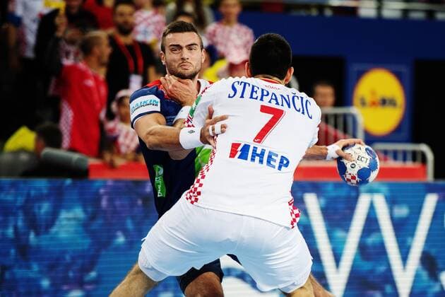 180120 Norwegian Eivind Tangen against Croatia s Luka Stepancic during handball match between Croatia and Norway during Handball CHAMPIONSHIPS on January 20, 2018 2018 in Zagreb  Copyright: LUDVIGxTHUNMAN BB180120LT119
