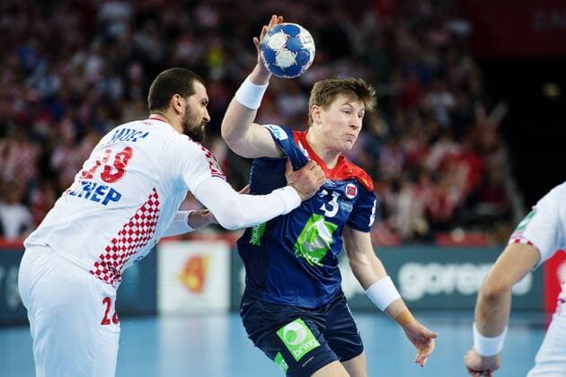 180120 Croatia s Zeljko muse and Norway s Goran Johannessen in handball game between Croatia and Norway during Handball CHAMPIONSHIPS on January 20, 2018 2018 in Zagreb  Copyright: LUDVIGxTHUNMAN BB180120LT122
