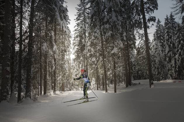 Themen der Woche - SPORT Bilder des Tages - SPORT Laura Dahlmeier GER Aktion im verschneiten Wald Biathlon Welt Cup 10 KM Verfolgung der Frauen in Antholz, Italien am 20.01.2018 *** Laura Dahlmeier GER action in the snow-covered forest Biathlon World Cup 10 KM pursuit of women Anterselva, Italy on 20 01 2018