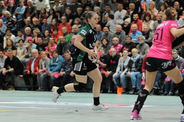 Julia Wallis VfL Oldenburg 9 Analsex Metzingen handball League match 20 01 2018 photo TBaur EIBNER Metzingen Copyright: xEIBNER Tobias_Baurx EP_TBR
