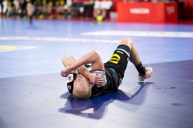 Patrick Wiencek Nr 7 Germany lies a litter with pain on the United Kingdom Denmark round handball EHF euro 2018 21 01 18 Varazdin-Varazdin Croatia Varazdin arena Copyright: xAgentur54Gradx xFelixxKoenigx