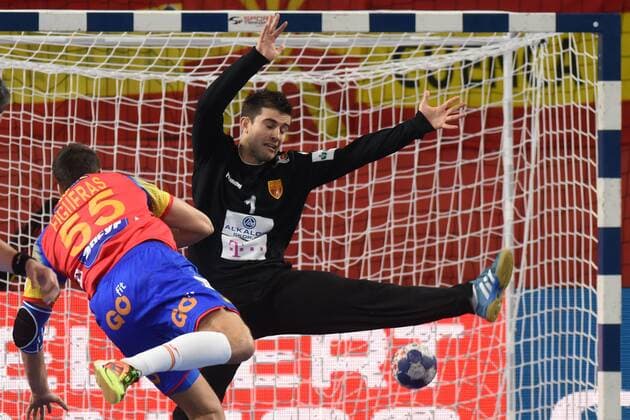 Handball, EM, Mazedonien - Spanien European Handball Championship, Group II, 4th round, FYR Macedonia - Spain 21.01.2018., Arena Varazdin, Varazdin, Croatia - 2018 European Men s Handball Championship, Group II, 4th round, FYR Macedonia - Spain. Nikola Mitrevski VjeranxZganec-Rogulja PIXSELL