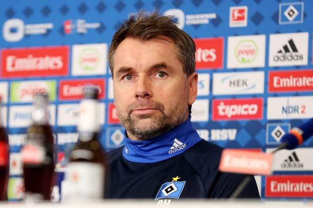PK presentation trainer Bernd Hollerbach 1 football Bundesliga season 2017 2018 22 01 2018 Hamburger SV PK presentation trainer Bernd Hollerbach Hamburger SV in the people s Park Stadium
