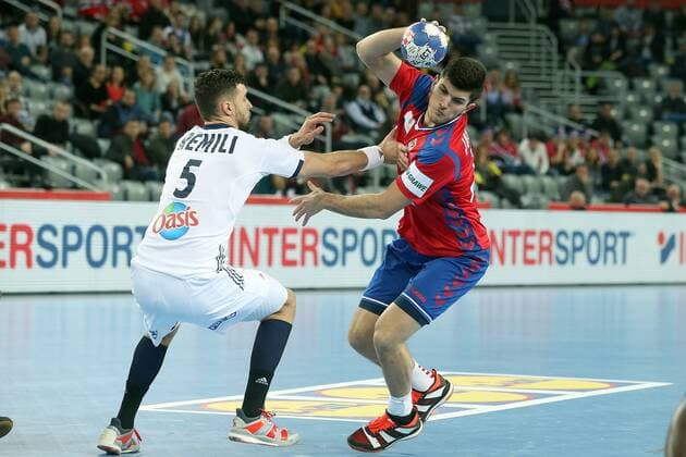 Handball, EM, Serbien - Frankreich European Handball Championship, Group I, 3rd round, Serbia - France 22.01.2018., Arena Zagreb, Zagreb, Croatia - 2018 European Men s Handball Championship, Group I, 3rd round, Serbia - France. Nedim Remili, Milan Jovanovic GoranxStanzl PIXSELL