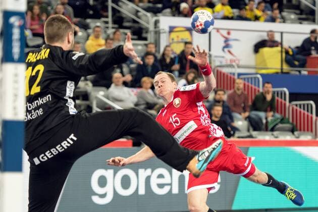 Rutenka Dzianis 180122 Belarus do mal pa malvakt Sweden Andreas Palicka in handball game between Sweden and Russia during Handball CHAMPIONSHIPS on 22 January 2018 2018 in Zagreb  Copyright: LUDVIGxTHUNMAN BB180122LT031