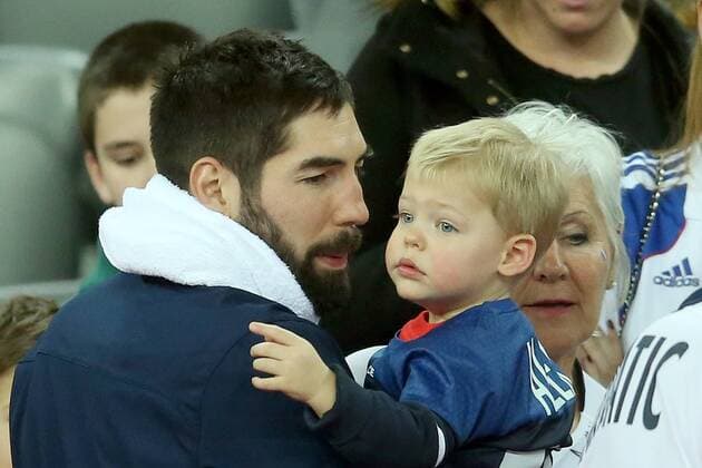 European Handball Championship, Group I, 3rd round, Serbia - France 22.01.2018., Arena Zagreb, Zagreb, Croatia - 2018 European Men s Handball Championship, Group I, 3rd round, Serbia - France. Nikola Karabatic celebrated his victory with his mother Radmila Karabatic, partner Geraldine Pillet and son Alec who cheered him from the stands. GoranxStanzl PIXSELL