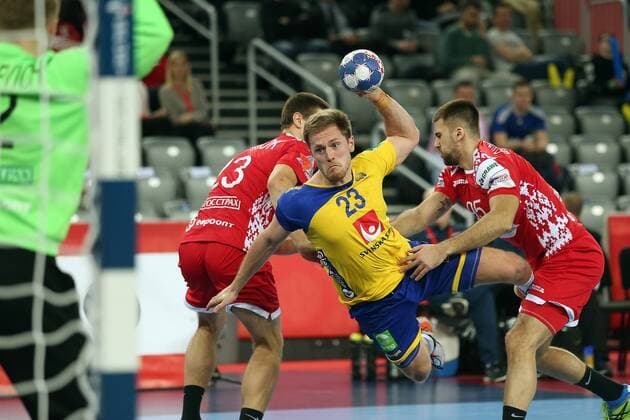 Handball, EM, Schweden - Weißrussland European Handball Championship, Group I, 3rd round, Sweden - Belarus 22.01.2018., Arena Zagreb, Zagreb, Croatia - 2018 European Men s Handball Championship, Group I, 3rd round, Sweden - Belarus. Andrei Yurynok, Albin Lagergren, Vadim Gayduchenko. DaliborxUrukalovic PIXSELL
