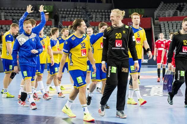 180122 Sweden s Mattias Zachrisson and malvakt Mikael Appelgren after handball match between Sweden and Russia during Handball CHAMPIONSHIPS on 22 January 2018 2018 in Zagreb  Copyright: LUDVIGxTHUNMAN BB180122LT094