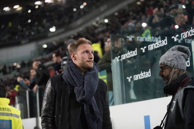 Italy: Juventus FC vs Geno Benedikt Höwedes (Juventus FC) during the Serie A Football match. Juventus FC vs Genoa. Juventus won 1-0 at Allianz Stadium in Turin, Italy, 22nd January 2018. Turin Piedmont Turin Italy Allianz Stadium  AlbertoxGandolfox xPacificxPress
