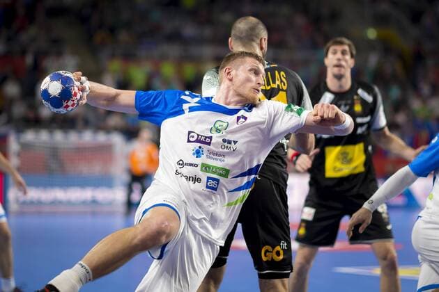 Blaz Blagotinsek Nr 3 Slovenia against Joan Canellas Nr 21 Spain Slovenia Spain round handball EHF euro 2018 23 01 18 Varazdin-Varazdin Croatia Varazdin arena Copyright: xAgentur54Gradx xFelixxKoenigx