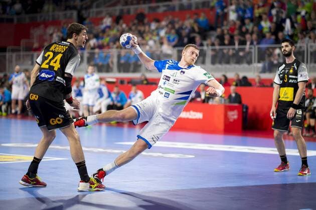 Blaz Blagotinsek Nr 3 Slovenia against Viran Morros de Argila Nr 24 Spain Slovenia Spain round handball EHF euro 2018 23 01 18 Varazdin-Varazdin Croatia Varazdin arena Copyright: xAgentur54Gradx xFelixxKoenigx