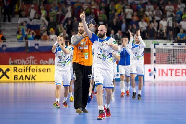 The Slovenian team of Gasper Marguc Nr 6 Slovenia Urh Kastelic Nr 99 Slovenia and vid Kavticnik Nr 7 Slovenia is delighted after defeating Slovenia Spain round handball EHF euro 2018 23 01 18 Varazdin-Varazdin Croatia Varazdin arena Copyright: xAgentur54Gradx xFelixxKoenigx
