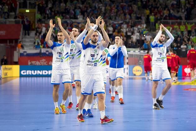 The Slovenian team is delighted after defeating Slovenia Spain round handball EHF euro 2018 23 01 18 Varazdin-Varazdin Croatia Varazdin arena Copyright: xAgentur54Gradx xFelixxKoenigx