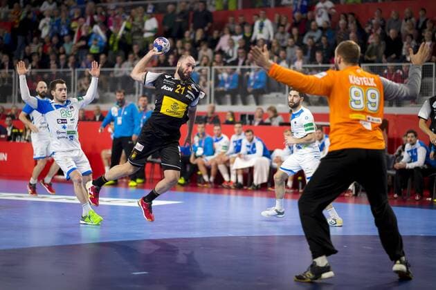 Joan Canellas Nr 21 Spain against Urh Kastelic Nr 99 Slovenia Slovenia Spain round handball EHF euro 2018 23 01 18 Varazdin-Varazdin Croatia Varazdin arena Copyright: xAgentur54Gradx xFelixxKoenigx