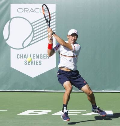 January 23, 2018 - Newport Beach, California, U.S - Kei Nishikori (Japan) vs Dennis Novikov (USA) played in single mens tennis at the Oracle Challenger Series Newport Beach on Tuesday, January 23, 2018 in Newport Beach, California.------KEI NISHIKORI in play against Dennis Novikov. Oracle Challenger Series Newport Beach - 2018 - ZUMAb102 20180123_zaf_b102_039 Copyright: xDavidxBrox