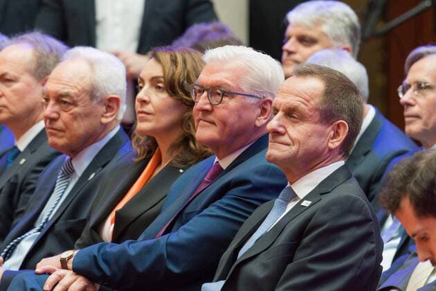 v l DZ Bank Frank Walter Steinmeier President Alfons Hoermann star of the sport Berlin 24 01 2018 Berlin Copyright: xEIBNER UwexKochx EP_UKH