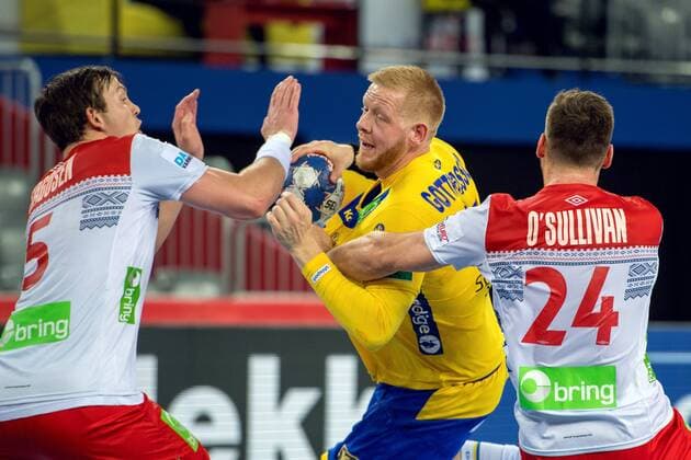 180124 Sweden s Jim gottfridsson and Norway s Sander Sagosen and Christian O Sullivan during the handball match between Sweden and Norway during Handball CHAMPIONSHIPS on January 24, 2018 2018 in Zagreb  Copyright: LUDVIGxTHUNMAN BB180124LT032