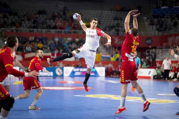 Rasmus lye Schmidt Nr 11 Denmark against Filip Kuzmanovski No.18 Macedonia Macedonia Denmark round handball EHF euro 2018 24 01 18 Varazdin-Varazdin Croatia Varazdin arena Copyright: xAgentur54Gradx xFelixxKoenigx