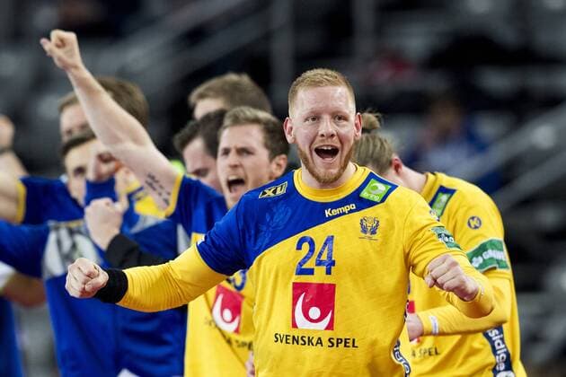 180124 Sweden s Jim gottfridsson exults in the handball match between Sweden and Norway during Handball CHAMPIONSHIPS on January 24, 2018 2018 in Zagreb  Copyright: LUDVIGxTHUNMAN BB180124LT051