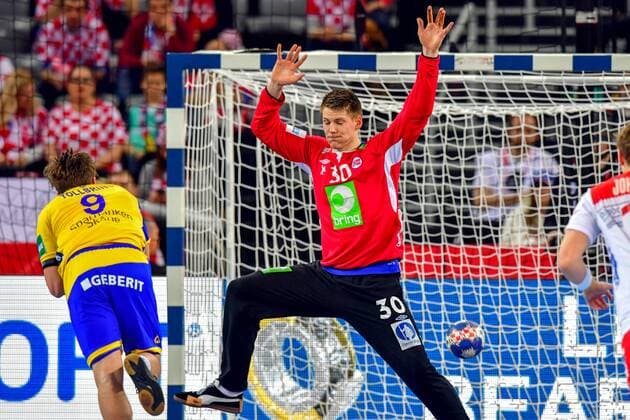 180124 malvakt Tollbring and Norway Sweden s Torbjorn Jerry Bergerud in handball game between Sweden and Norway during Handball CHAMPIONSHIPS on January 24, 2018 2018 in Zagreb  Copyright: LUDVIGxTHUNMAN BB180124LT085
