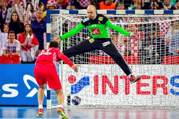 180124 malvakt of Croatia and France s Cyril k17 Dumoulin during handball match between Croatia and France during Handball CHAMPIONSHIPS on January 24, 2018 2018 in Zagreb  Copyright: LUDVIGxTHUNMAN BB180124LT176