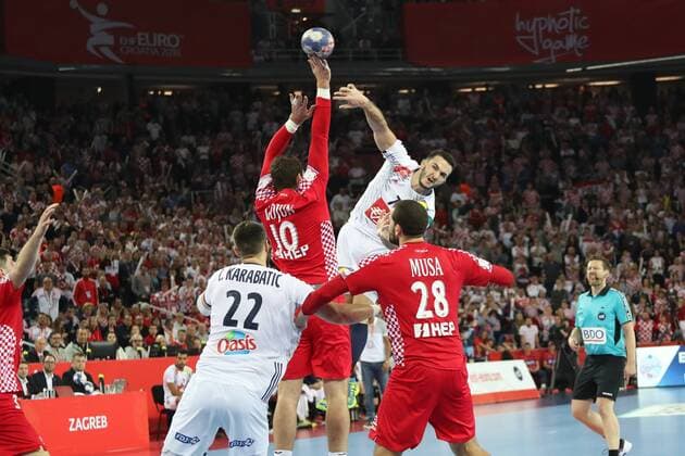 Bilder des Tages - SPORT 24th January 2018, Arena Zagreb, Zagreb, Croatia; 2018 European Mens Handball Championship, Croatia versus France; Romain Largarde and Luka Karabatic (France) defended by Jakov Gojun and Zeljo Musa (Ser)  ActionPlus11976901