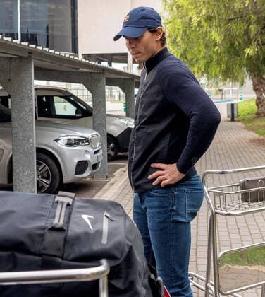 Spanish Rafael Nadal upon arrival at Palma de Mallorca airport after retiring from his quarter final match against Marin Cilic of Croatia at the Australian Open tennis tournament, in Mallorca, Spain, 25 January 2018. Rafael Nadal arrives at Palma de Mallorca airport !ACHTUNG: NUR REDAKTIONELLE NUTZUNG!  Copyright: xCatixCladerax GRAF7303 20180125-636524997987188626
