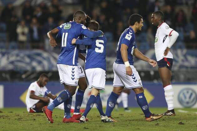 January 25, 2018 - Strasbourg, France - Strasbourg s players jubilate during the French Cup football match between Strasbourg and Lille on January 25, 2018 at the Meinau stadium in Strasbourg, eastern France. Racing Strasbourg v Lille - French National Cup  - ZUMAn230 20180125_zaa_n230_300 Copyright: xElyxandroxCegarrax