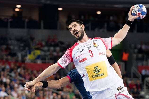 180126 Spain s Eduardo Gurbindo Martinez during the semi-final between between France and Spain in the European Handball CHAMPIONSHIP January 26, 2018 2018 in Zagreb  Copyright: FREDRIKxVARFJELL BB180126FV019