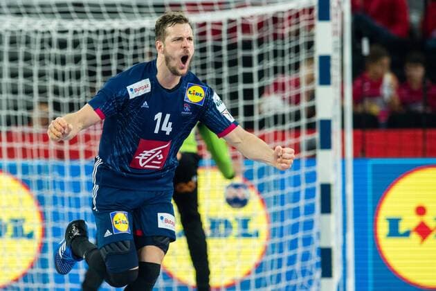 180126 French Kentin Mahe cheering during the semi-final between between France and Spain in the European Handball CHAMPIONSHIP January 26, 2018 2018 in Zagreb  Copyright: FREDRIKxVARFJELL BB180126FV021