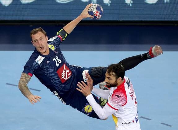 European Handball Championship, semifinal, France - Spain 26.01.2018., Arena Zagreb, Zagreb, Croatia - 2018 European Men s Handball Championship, semifinal, France - Spain. Valentin Porte, Daniel Sarmiento  IgorxKralj PIXSELL