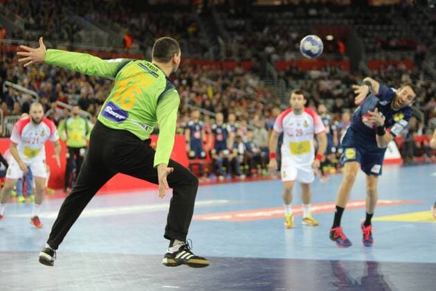 Zagreb, 26 01 2018 - Arena Zagreb, 2018 Men s European Championship EM Europameisterschaft Semi-finals, France (blue) - Spain (white) STERBIK Arpad 