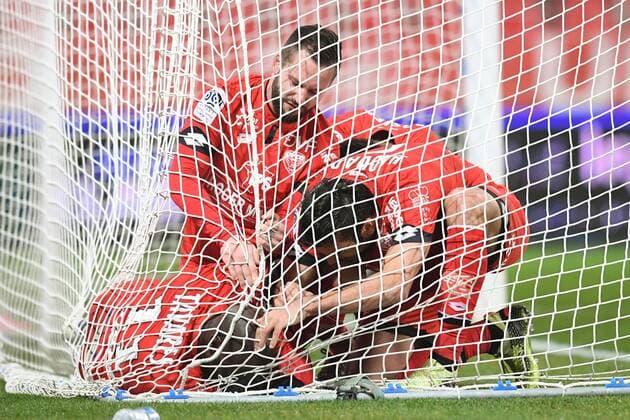 Bilder des Tages - SPORT 07 FREDERIC SAMMARITANO (dij) - JOIE - FILETS FOOTBALL : Dijon vs Rennes - Ligue 1 Conforama - 26 01 2018 FEP Panoramic 