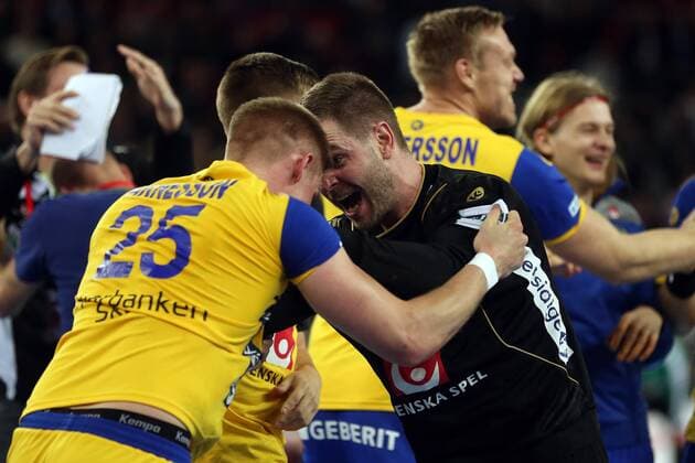 European Handball Championship, semifinal, Denmark - Sweden 26.01.2018., Arena Zagreb, Zagreb, Croatia - 2018 European Men s Handball Championship, semifinal, Denmark - Sweden. Swedish team celebrates the victory and entering the finals. Andreas Palicka, Linus Arnesson  DaliborxUrukalovic PIXSELL